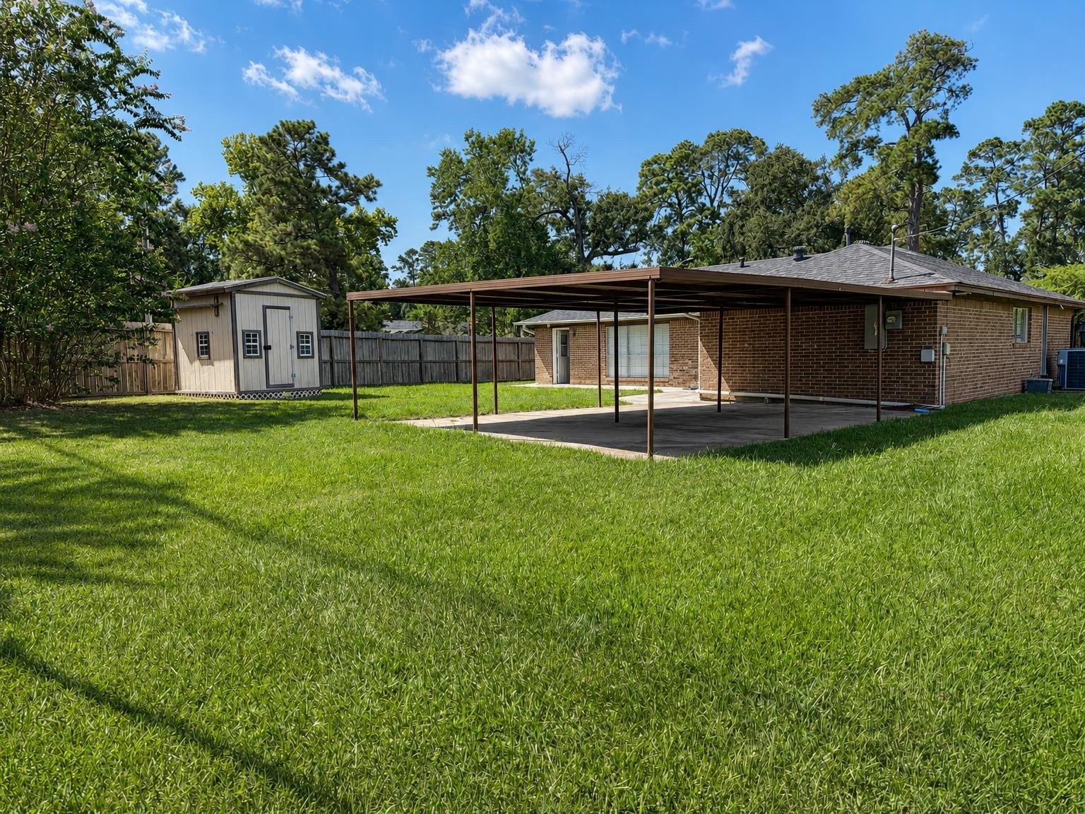 1747 Burning Tree Road Houston, TX 77339 - Photo 26 of 26 Gallery Image 26