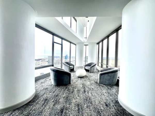 $2,550 | 100 East 14th Street, Unit 2108, Chicago, IL 60605