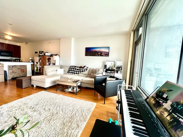 $2,550 | 100 East 14th Street, Unit 2108, Chicago, IL 60605
