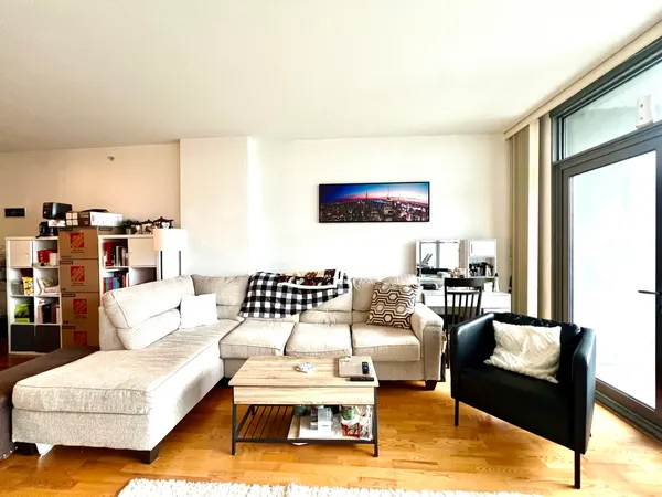 $2,550 | 100 East 14th Street, Unit 2108, Chicago, IL 60605