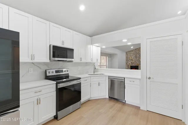 $192,500 | 10800 Old St Augustine Road, Unit 306, Jacksonville, FL 32257