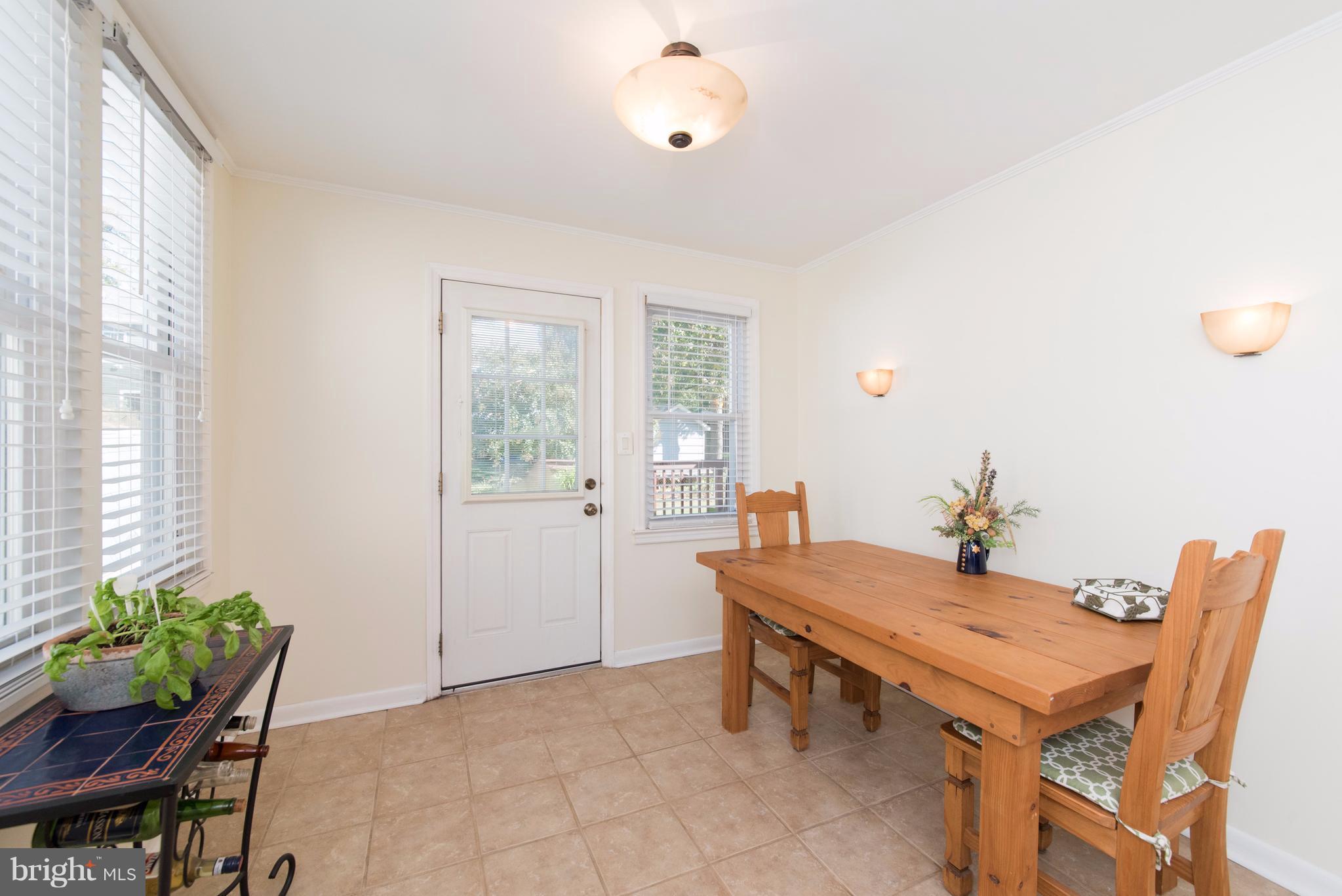 2208 Turkey Point Road Baltimore, MD 21221 - Photo 14 of 27 Dining Room