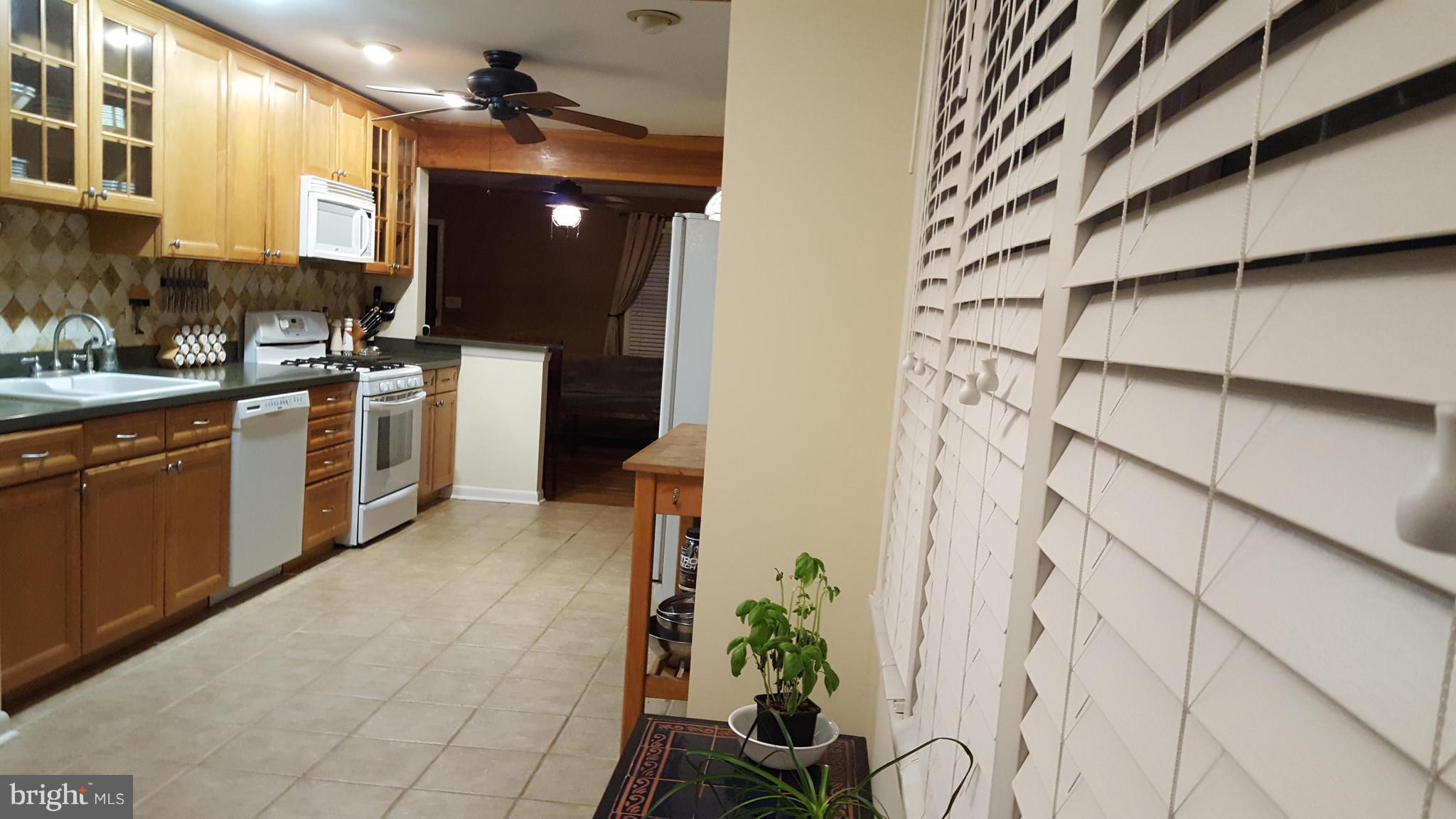 2208 Turkey Point Road Baltimore, MD 21221 - Photo 10 of 27 Kitchen