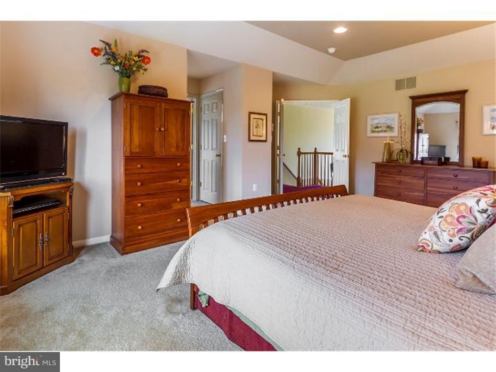 7 Ridgeview Road Delran, NJ 08075 - Photo 15 of 25 Bedroom - Main