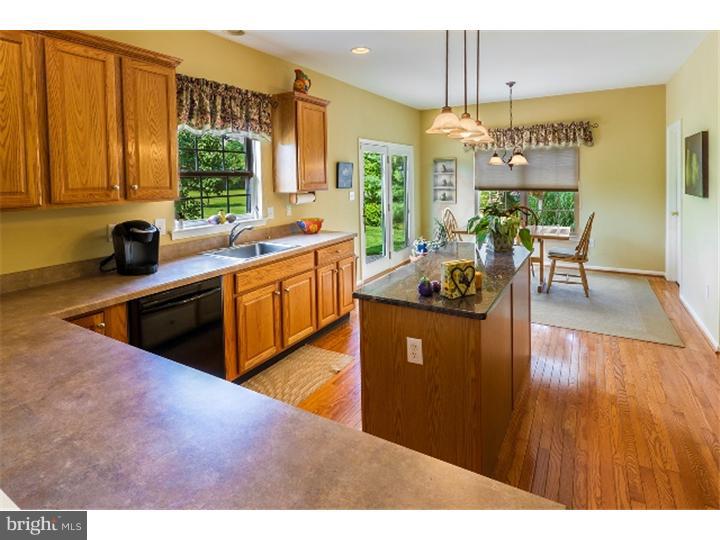 7 Ridgeview Road Delran, NJ 08075 - Photo 9 of 25 Kitchen