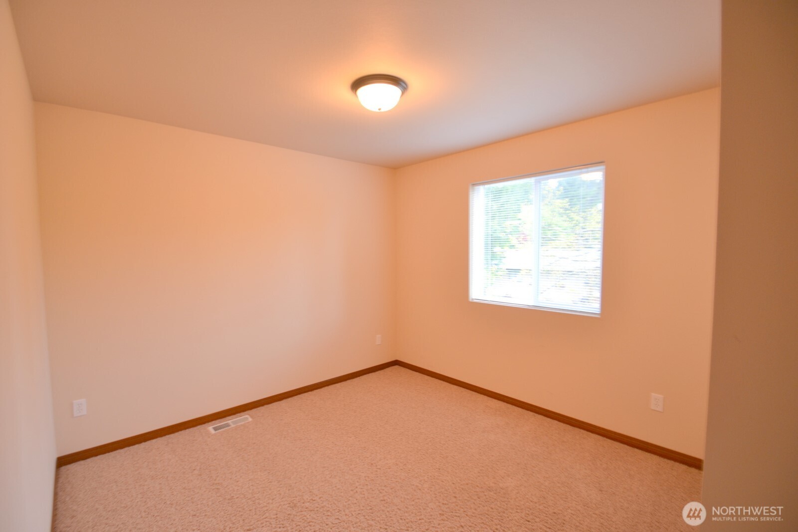 225 161st Place Southeast Bothell, WA 98012 - Photo 12 of 17