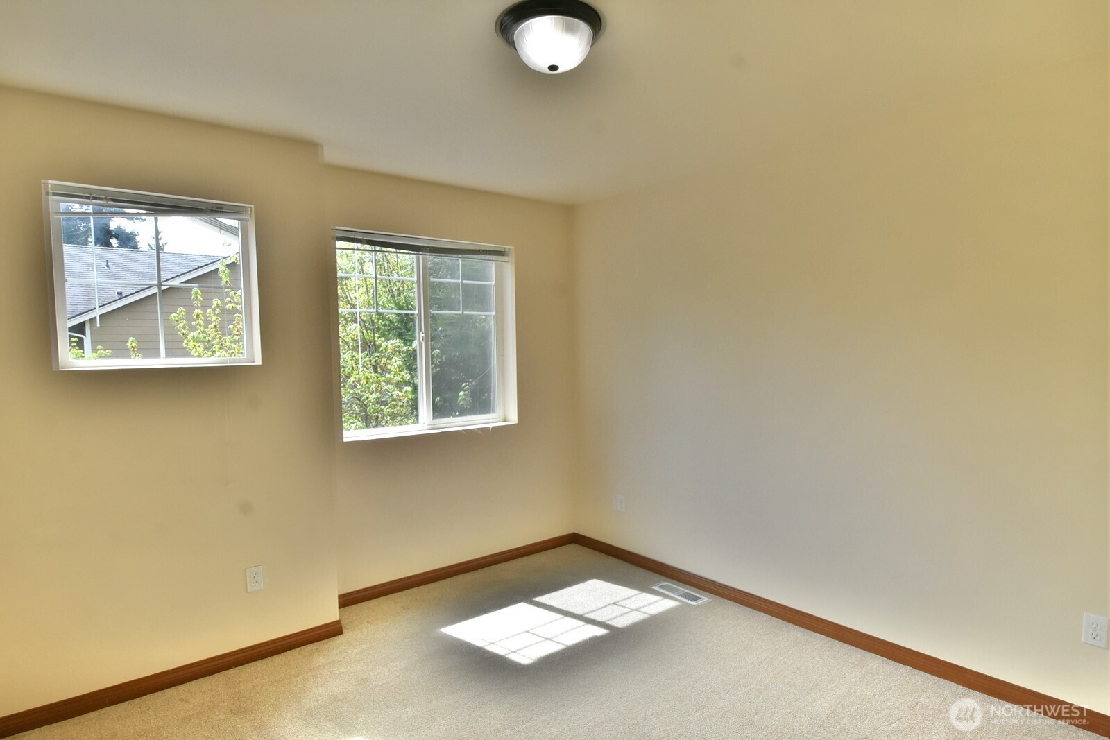 225 161st Place Southeast Bothell, WA 98012 - Photo 15 of 17