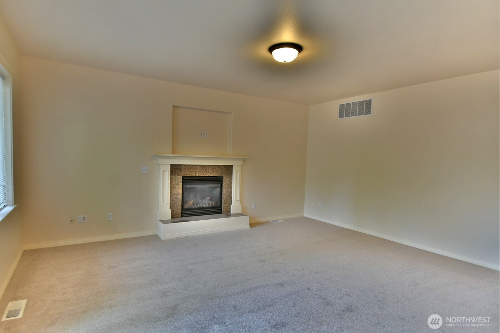 225 161st Place Southeast Bothell, WA 98012 - Photo 4 of 17