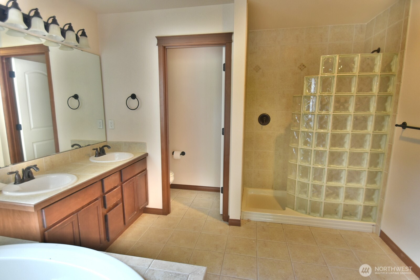 225 161st Place Southeast Bothell, WA 98012 - Photo 10 of 17