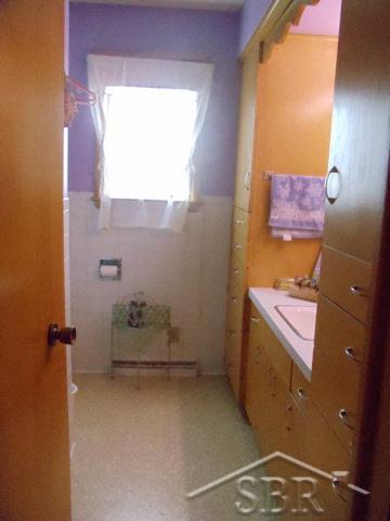 6680 North Center Road Saginaw, MI 48604 - Photo 8 of 8 20035018-7.JPG