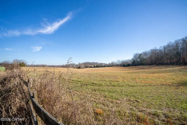 $319,900 | 376 B And G Lane, Huntingdon, TN 38344