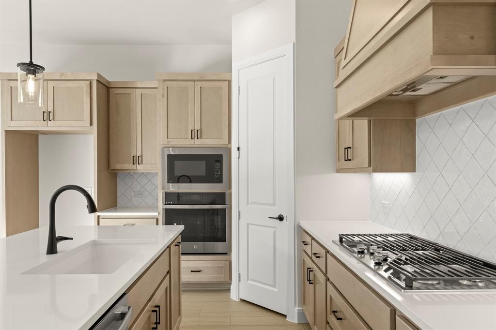 1109 Birdsong Trail Anna, TX 75409 - Photo 9 of 28 9_10. 1109 Birdsong - Kitchen (3)