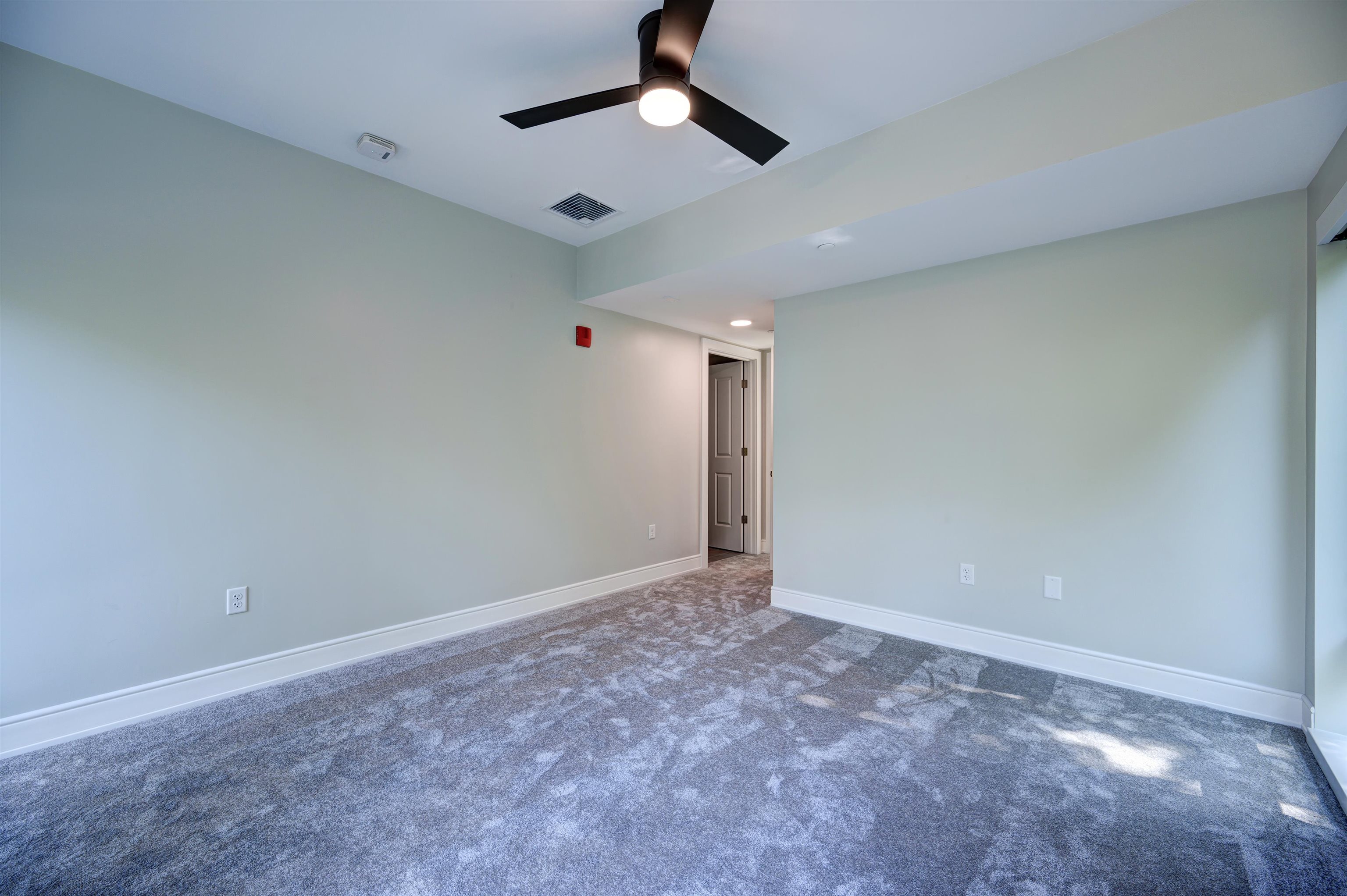2059 Lafayette Road, Unit 203 Portsmouth, NH 03801 - Photo 13 of 26