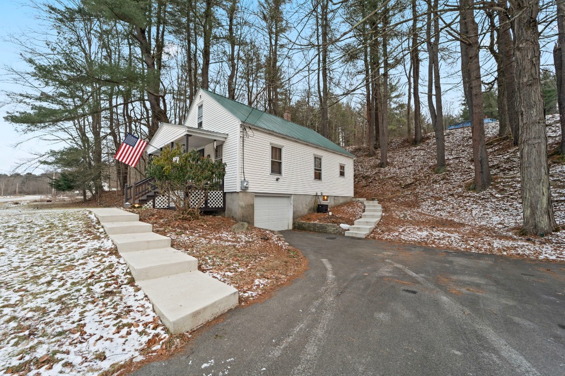 316 Powderhouse Road Vestal, NY 13850 - Photo 1 of 30 Gallery Image 1
