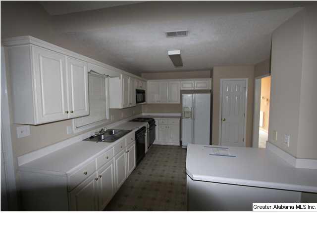 2258 Ascott Road Birmingham, AL 35216 - Photo 2 of 7