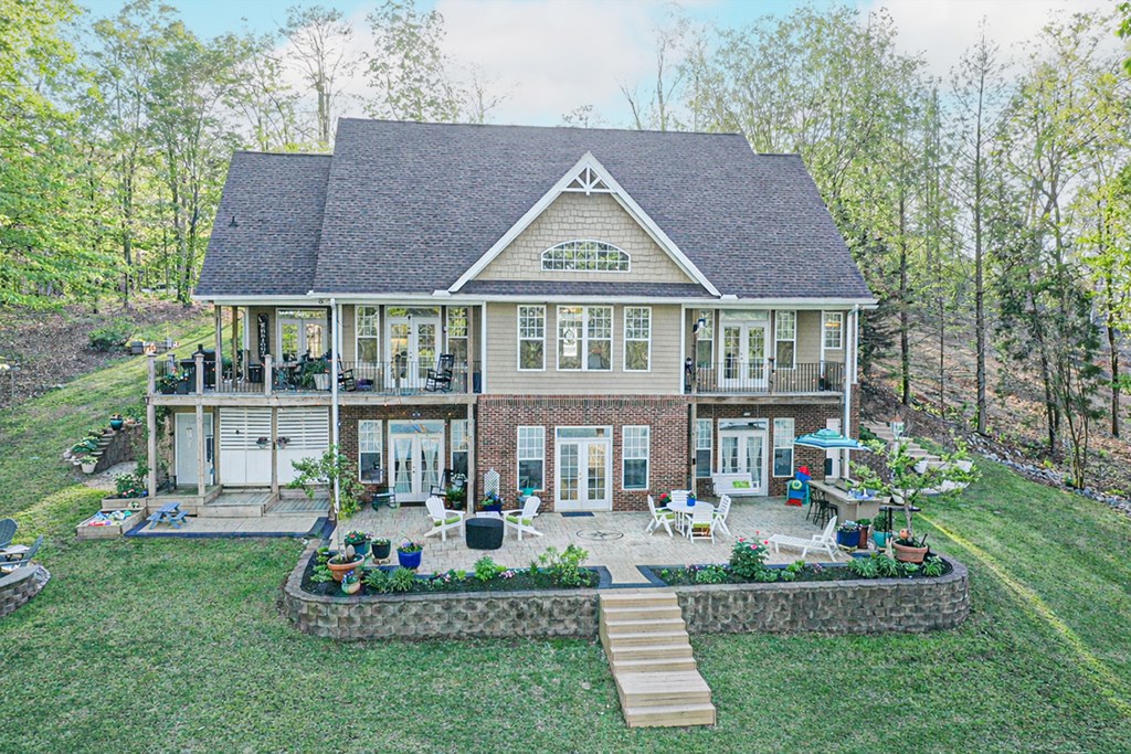 425 Terrapin Pointe Road Hodges, SC 29653 - Photo 30 of 33
