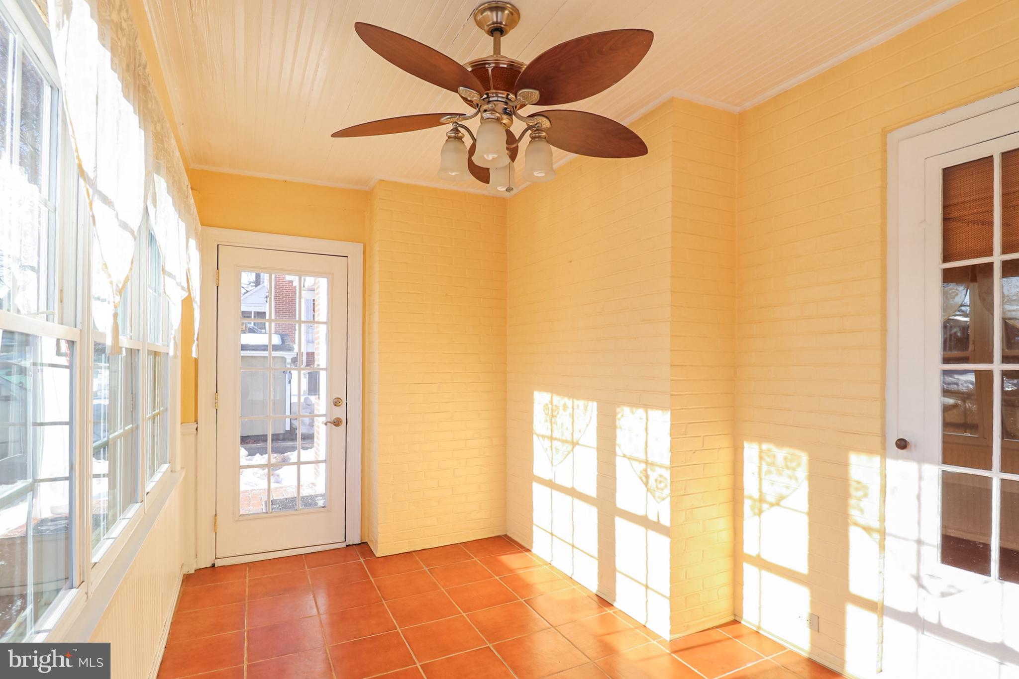 7 Hillside Road Claymont, DE 19703 - Photo 13 of 23 Sunroom