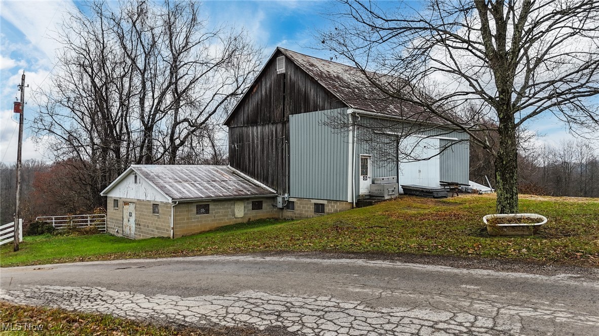 435 Croston Road Stockport, OH 43787 - Photo 6 of 48