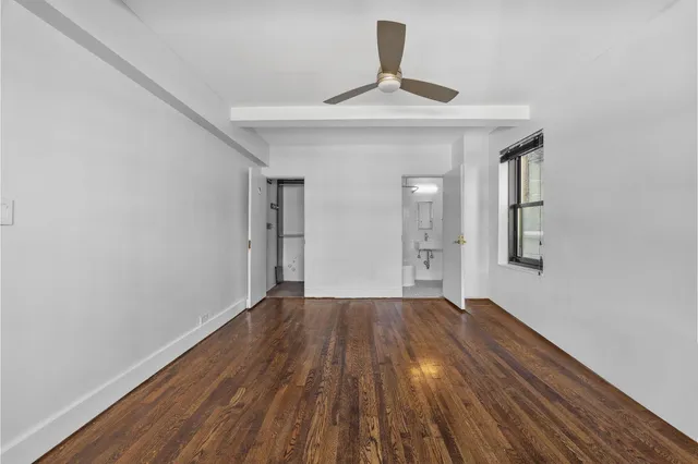 $695,000 | 300 West 23rd Street, Unit 2K | Chelsea