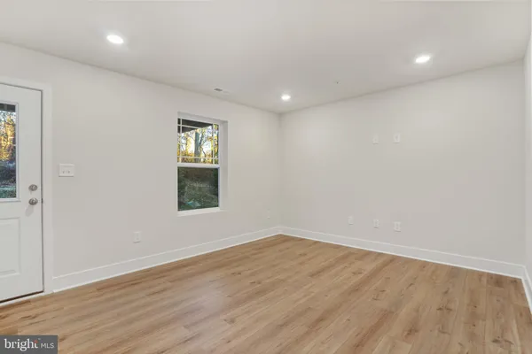 $379,900 | 252 Waterstone Road, Essex, MD 21221
