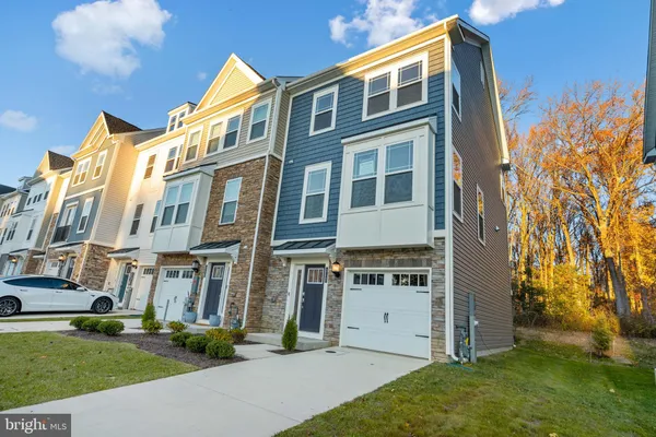 $379,900 | 252 Waterstone Road, Essex, MD 21221