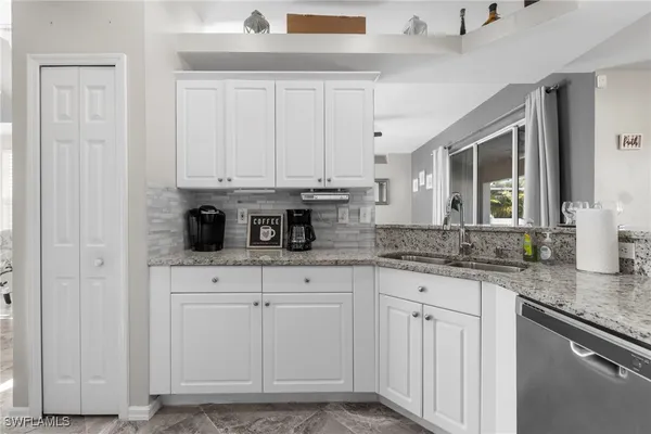 $2,600 | 2616 Southwest 29th Avenue, Cape Coral, FL 33914
