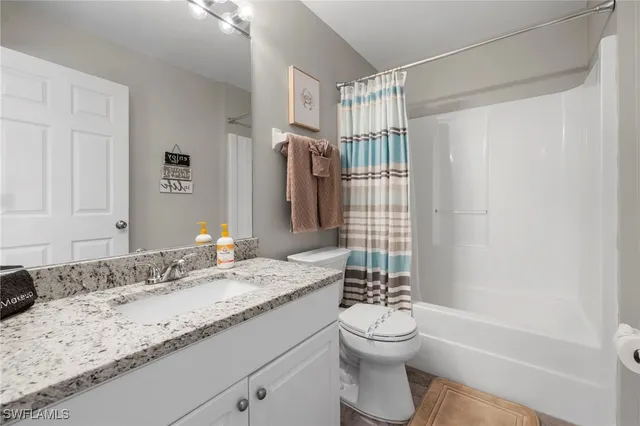 $2,550 | 2616 Southwest 29th Avenue, Cape Coral, FL 33914