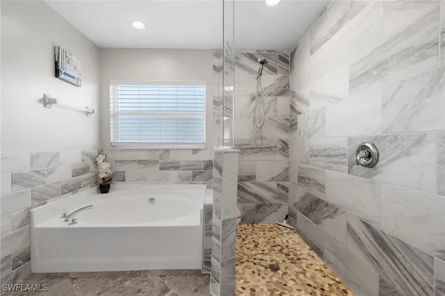 $2,550 | 2616 Southwest 29th Avenue, Cape Coral, FL 33914