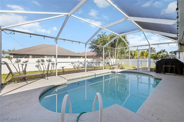 $2,550 | 2616 Southwest 29th Avenue, Cape Coral, FL 33914