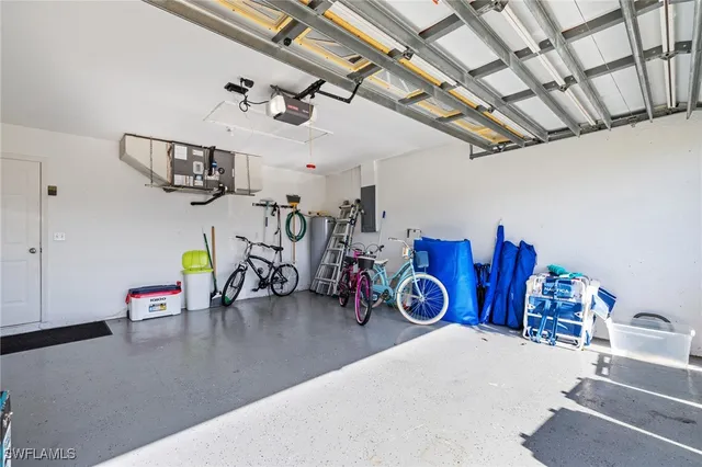 $2,550 | 2616 Southwest 29th Avenue, Cape Coral, FL 33914