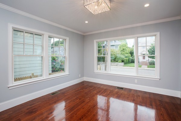 212 Manthorne Road Boston, MA 02132 - Photo 7 of 16 Gallery Image 7