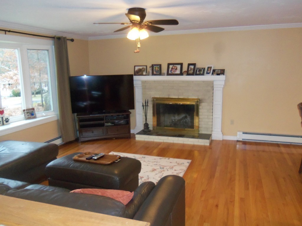 229 Pollard Road Northbridge, MA 01534 - Photo 13 of 27