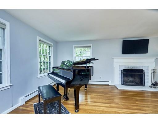 13 Cider Mill Road Framingham, MA 01701 - Photo 3 of 31