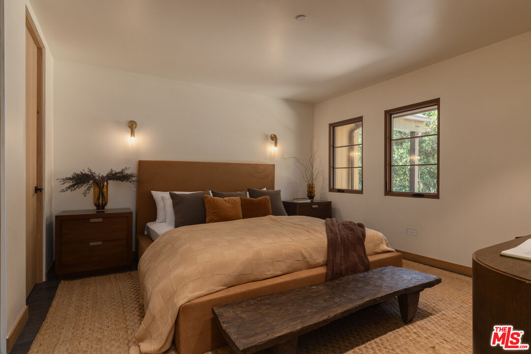 4146 High Valley Road Los Angeles, CA 91436 - Photo 27 of 34 Gallery Image 27