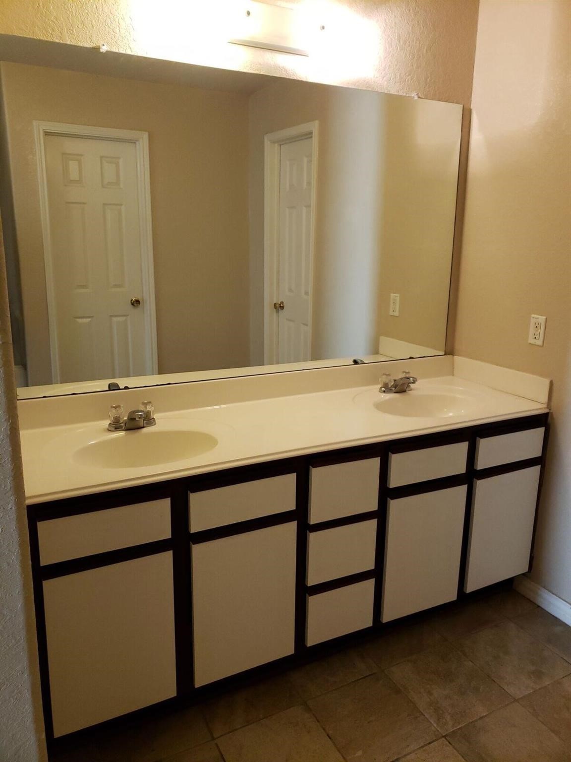 15810 Sheldon Ridge Way Houston, TX 77044 - Photo 41 of 49