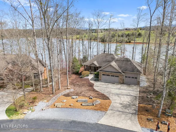 $1,375,000 | 112 Hiwonihi Trail, Vonore, TN 37885