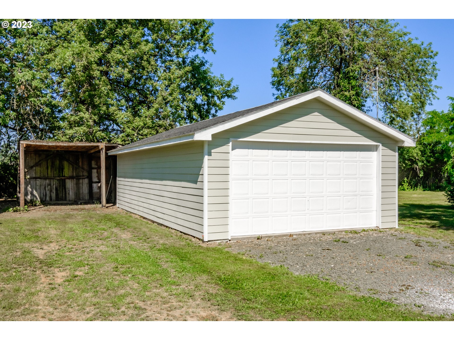 240 Sturtevant Road Lebanon, OR 97355 - Photo 5 of 32 Gallery Image 5
