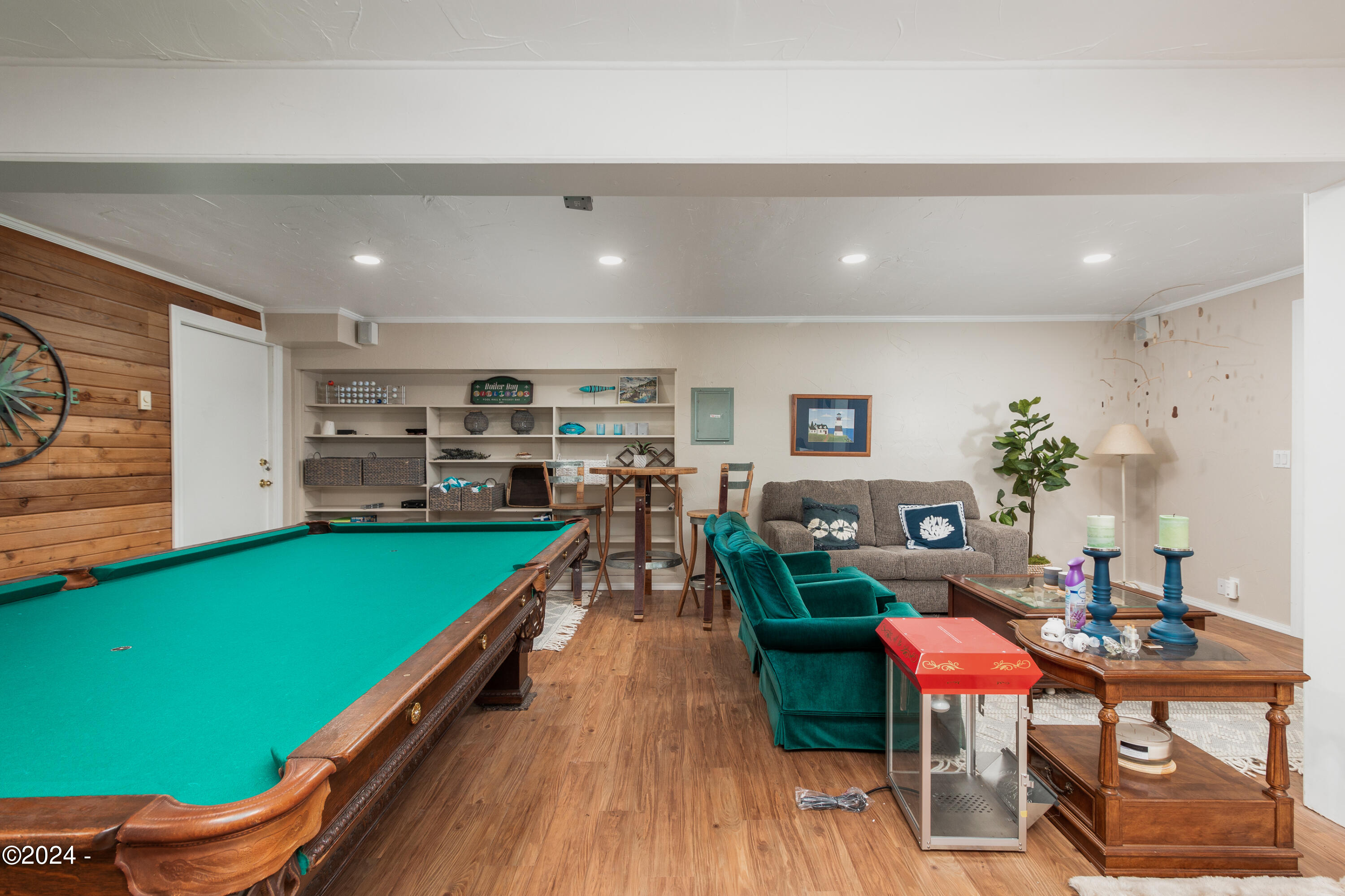 2275 Highway 101 Depoe Bay, OR 97341 - Photo 42 of 61 Great Family Room