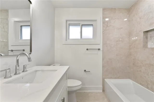 $449,000 | 7700 Kenmore Drive, Harahan, LA 70123