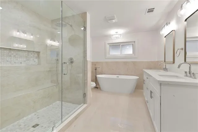 $449,000 | 7700 Kenmore Drive, Harahan, LA 70123