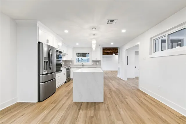 $449,000 | 7700 Kenmore Drive, Harahan, LA 70123