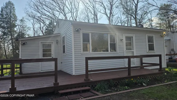 $1,350 | 1131 Old Mill Road, East Stroudsburg, PA 18301
