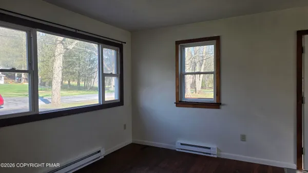 $1,350 | 1131 Old Mill Road, East Stroudsburg, PA 18301