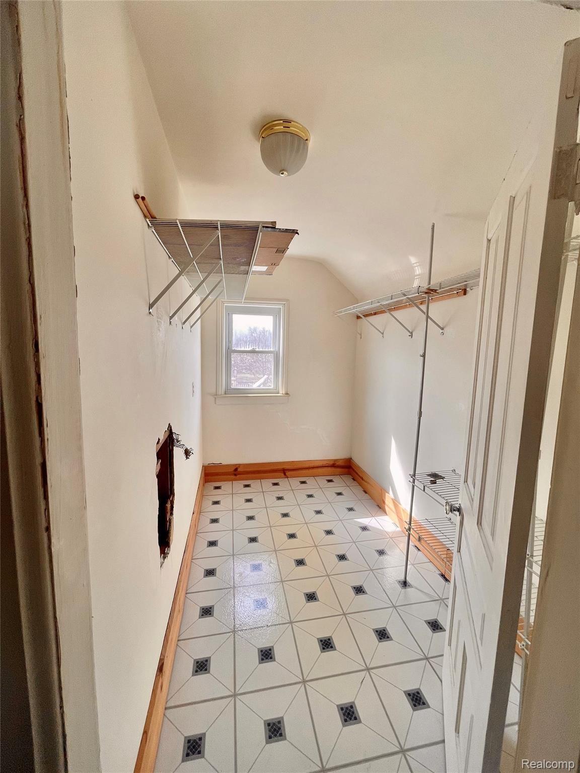 3427 West Carpenter Road Flint, MI 48504 - Photo 18 of 22 IMG_0778.JPG