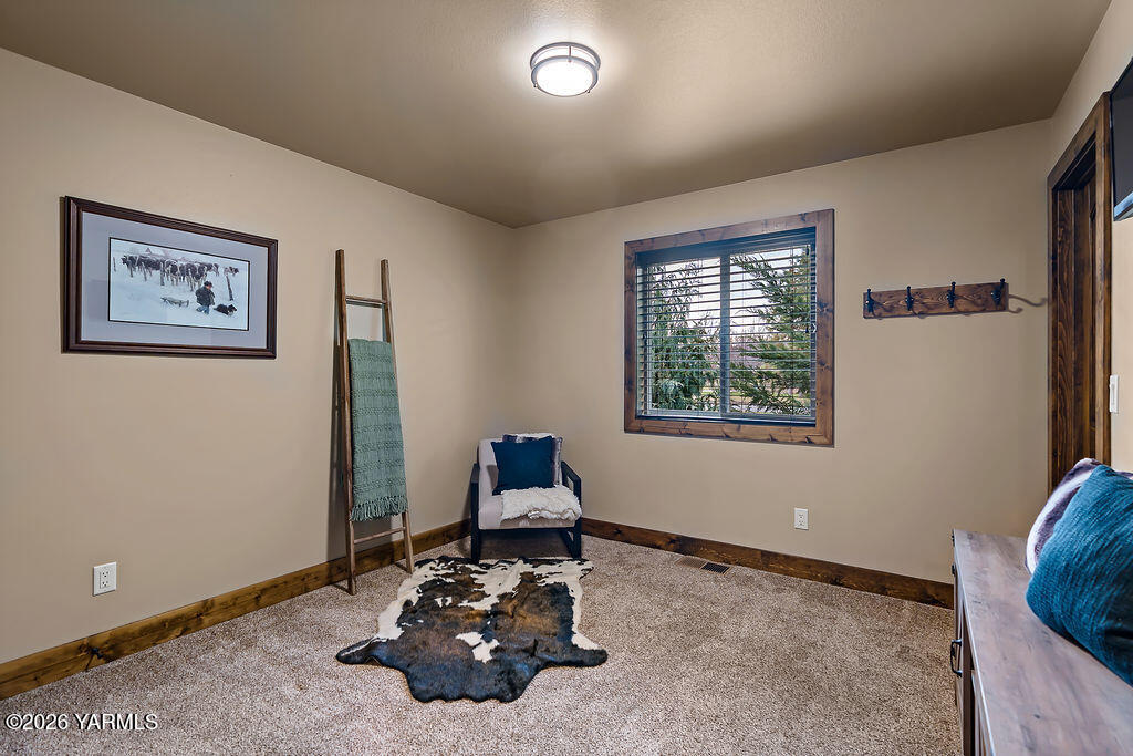 3344 Marks Road Yakima, WA 98903 - Photo 23 of 56 a view of a room with gym equipment