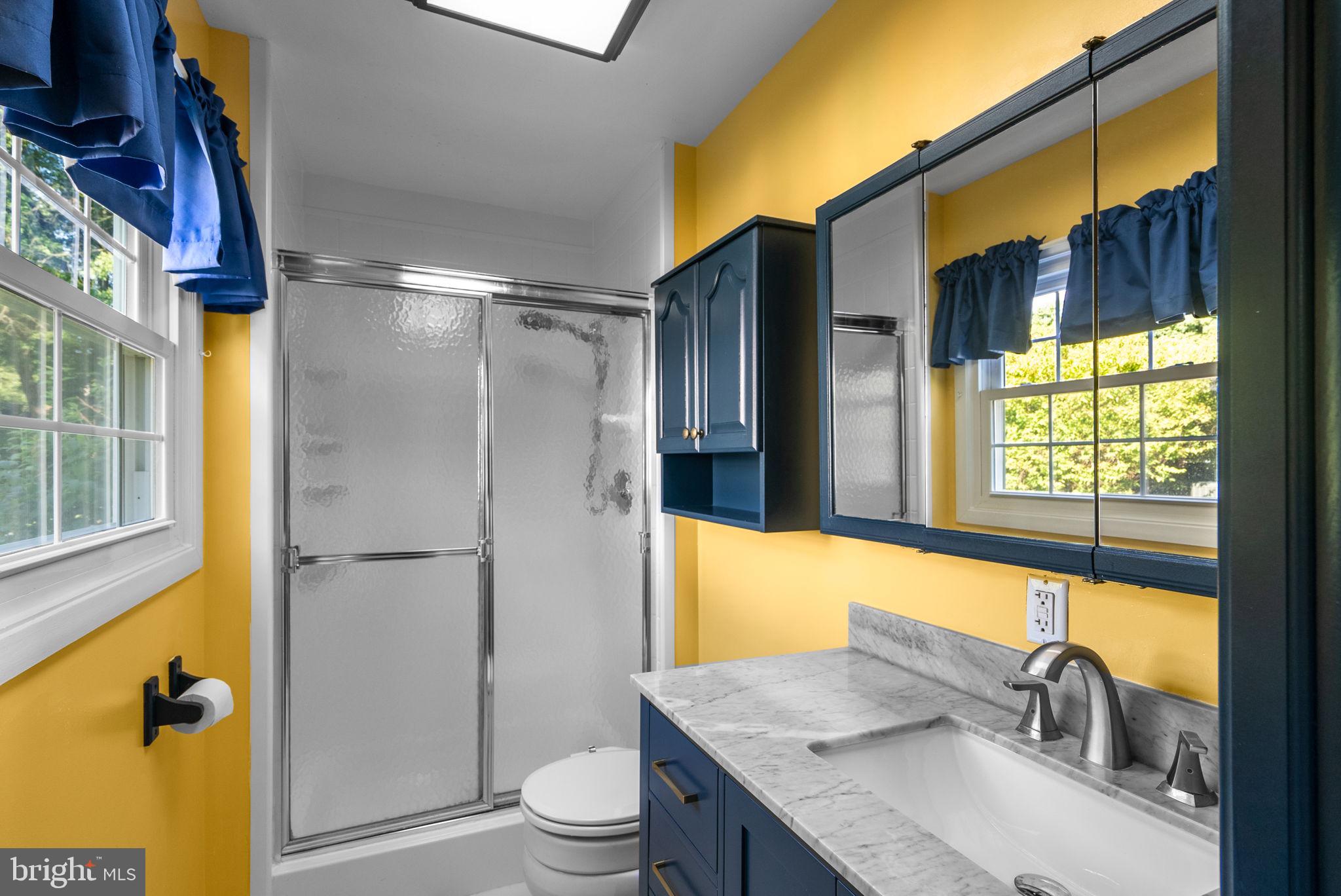 12306 Shadetree Lane Laurel, MD 20708 - Photo 30 of 55 1st full bathroom (primary bathroom)