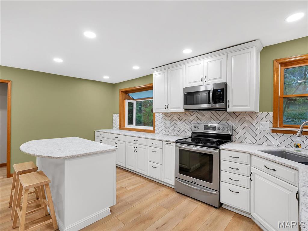 161 Castlewood Road Ballwin, MO 63021 - Photo 19 of 34 Gallery Image 19