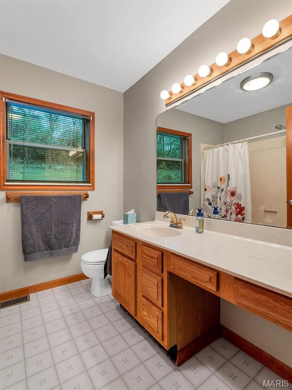 161 Castlewood Road Ballwin, MO 63021 - Photo 25 of 34 Gallery Image 25