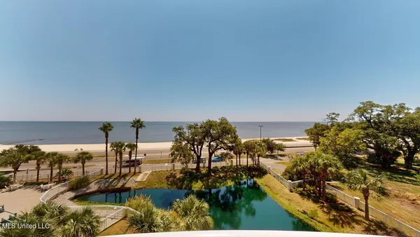 $3,095 | 2228 Beach Drive, Unit 408, Gulfport, MS 39507