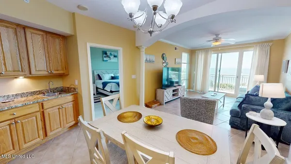 $3,095 | 2228 Beach Drive, Unit 408, Gulfport, MS 39507